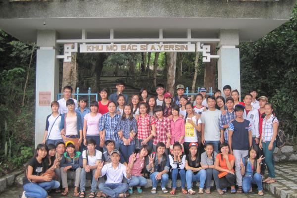 Team Building Viện Pasteur Nha Trang 2013 – Hành trình về nguồn và gắn kết tại Suối Thạch Lâm