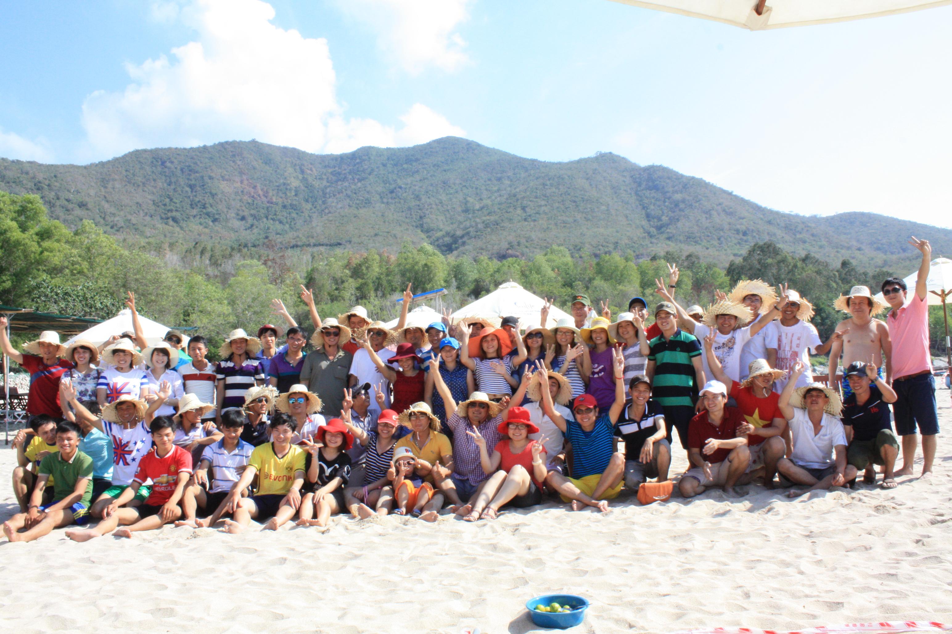 Indochina Group tổ chức Teambuilding và Gala Dinner tại Nha Trang cùng Nha Trang Trẻ Travel