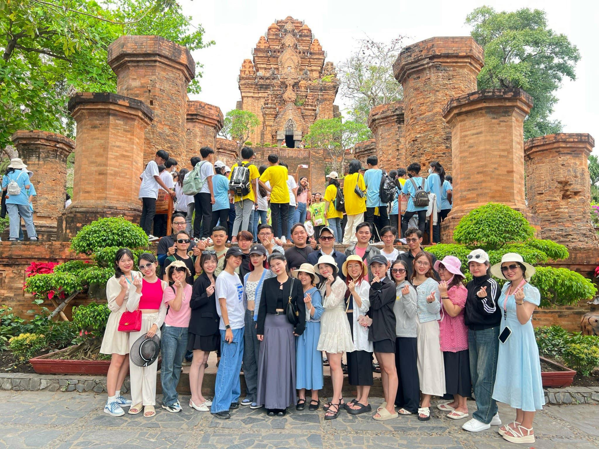 Nha Trang Trẻ Travel đồng hành cùng Công ty Sagomart trong chuyến du xuân Nha Trang 2024