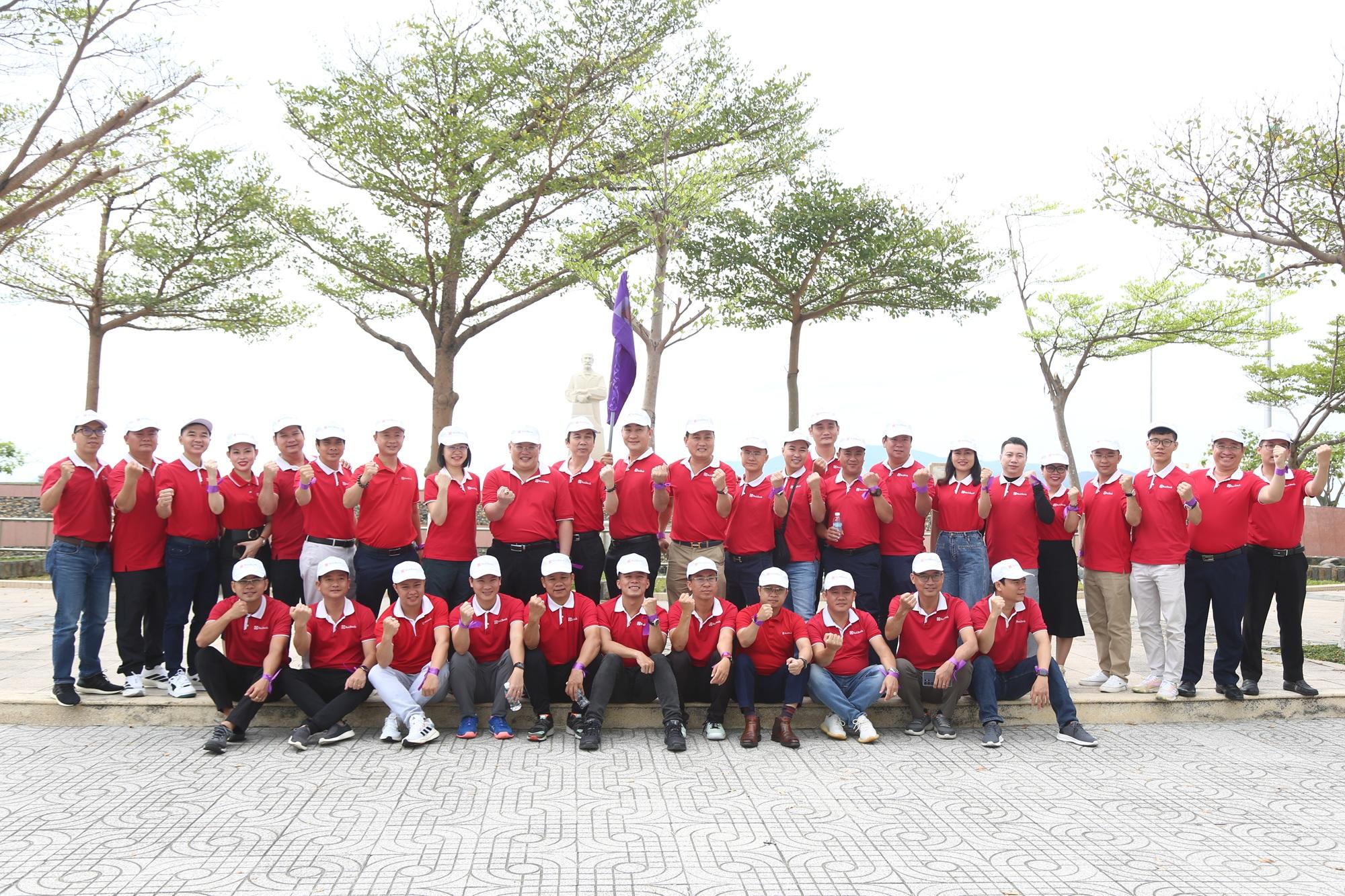 sea-bank-teambuilding-nha-trang (2)
