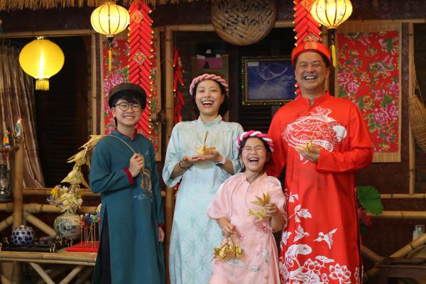 Korean Family Enjoys Traditional Vietnamese Craft Experiences in Nha Trang