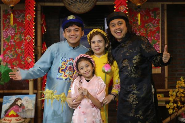 Ao Dai Photoshoot in Nha Trang | Traditional Vietnamese Dress Experience